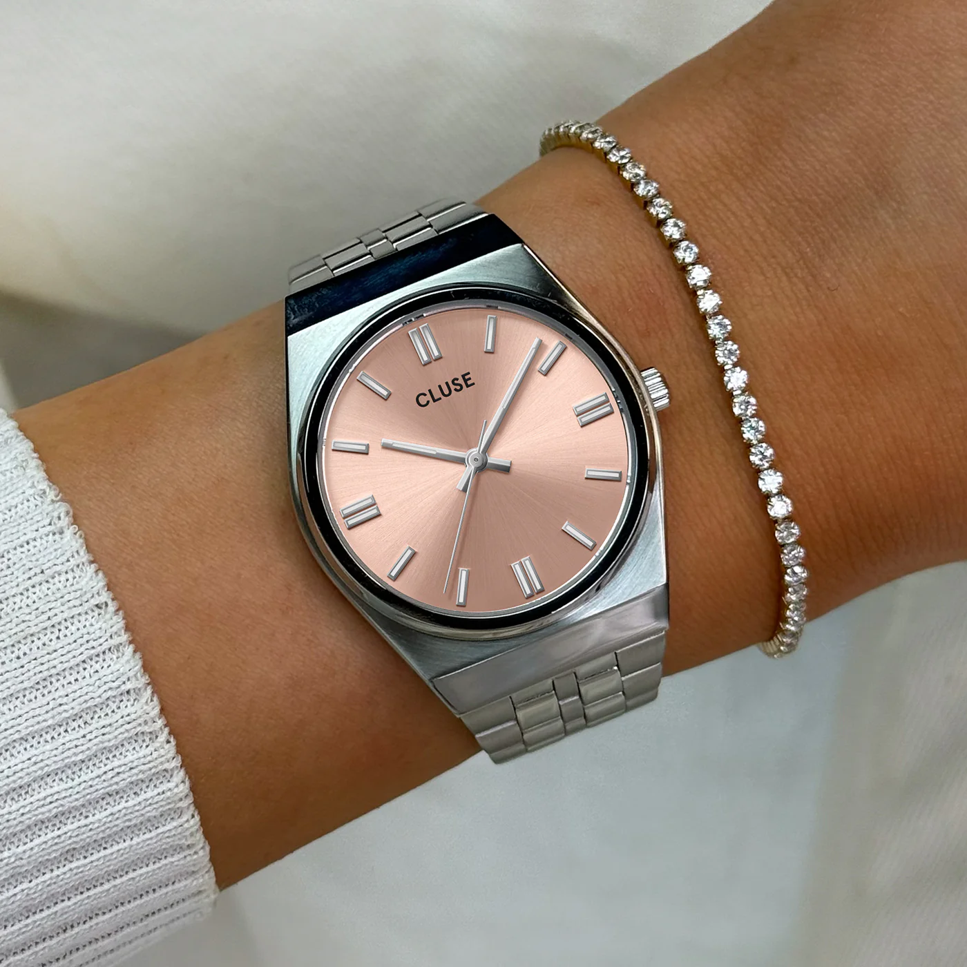 CLUSE Retro 70's Steel Silver Light Salmon - Image 2